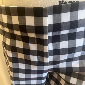 Ann Tayler Devin fit Straight Leg Capri Pant sized 4